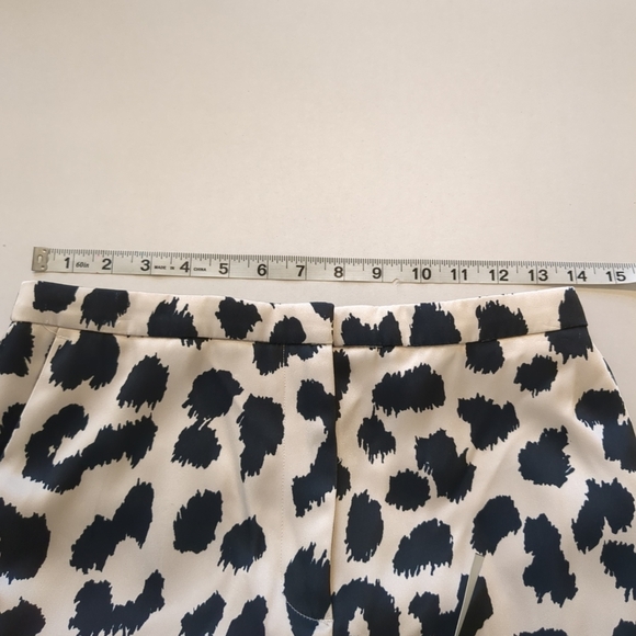 H&M Women's Leopard Print White And Black Pants Size 4 - Picture 6 of 8